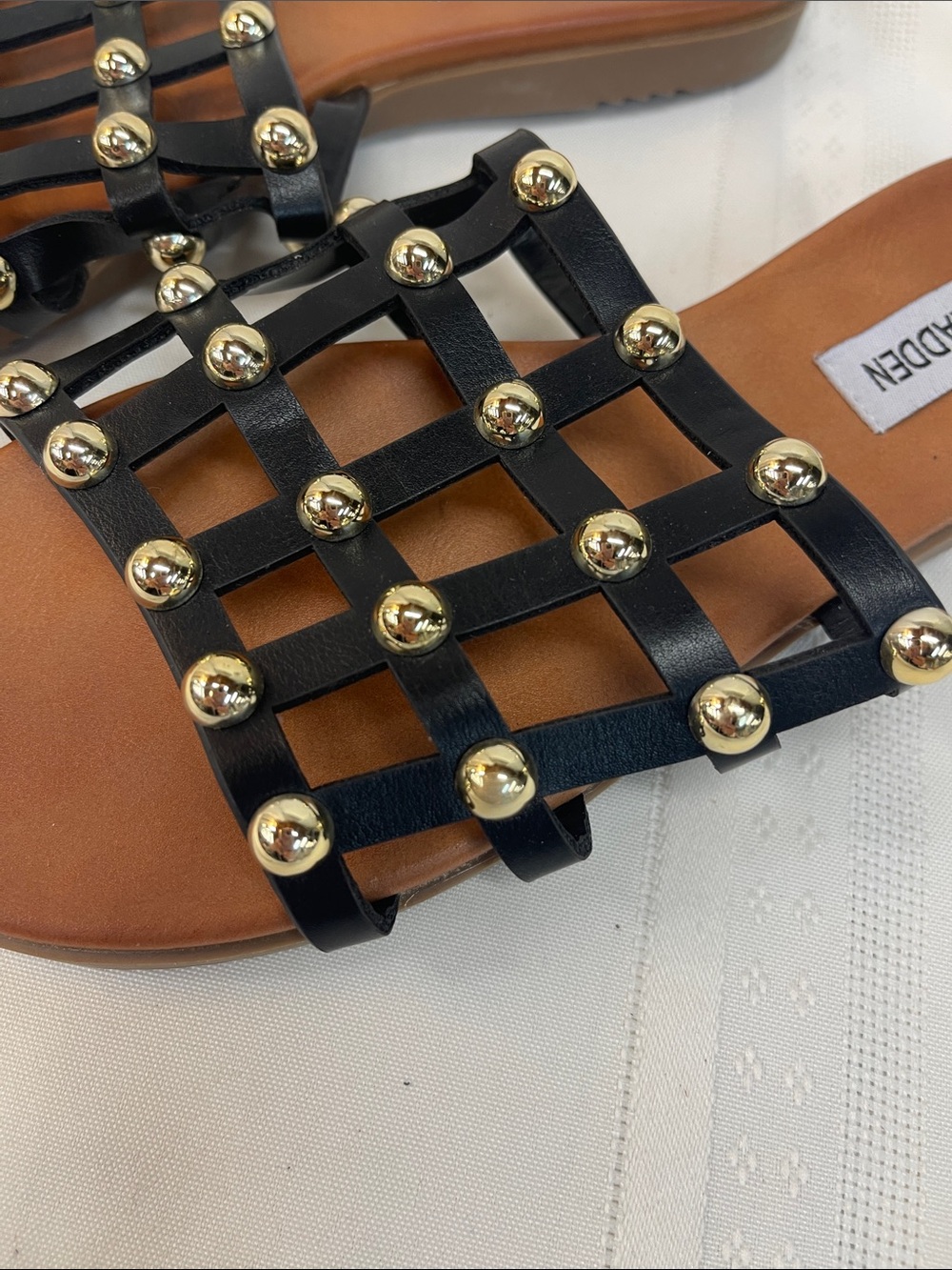Steve Madden Black Studded Woven Slide Sandals Sz 6.5 - Picture 3 of 16